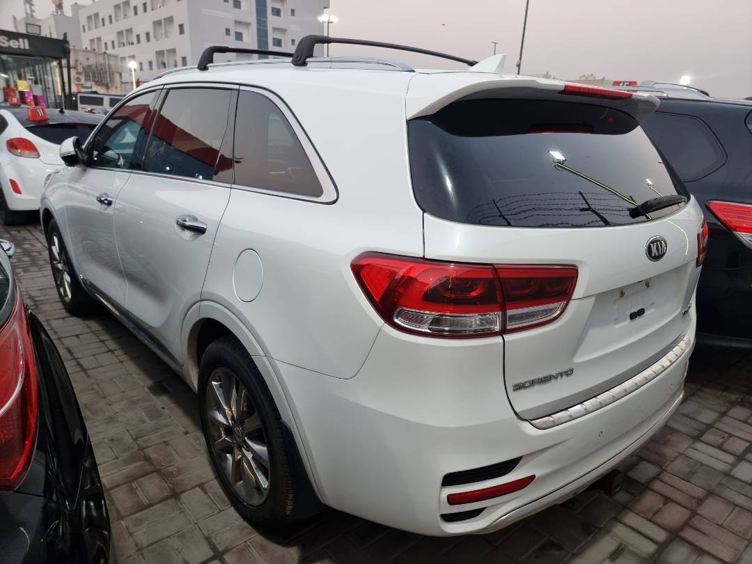 2016 KIA SORENTO — 188960 Miles — Lot G141850 — Ind. 12 - Marhaba Auctions Used Cars - Image 4