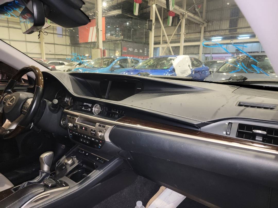 2016 LEXUS ES 350 — 76554 Miles — Lot 230330 - Marhaba Auctions Used Cars - Image 6