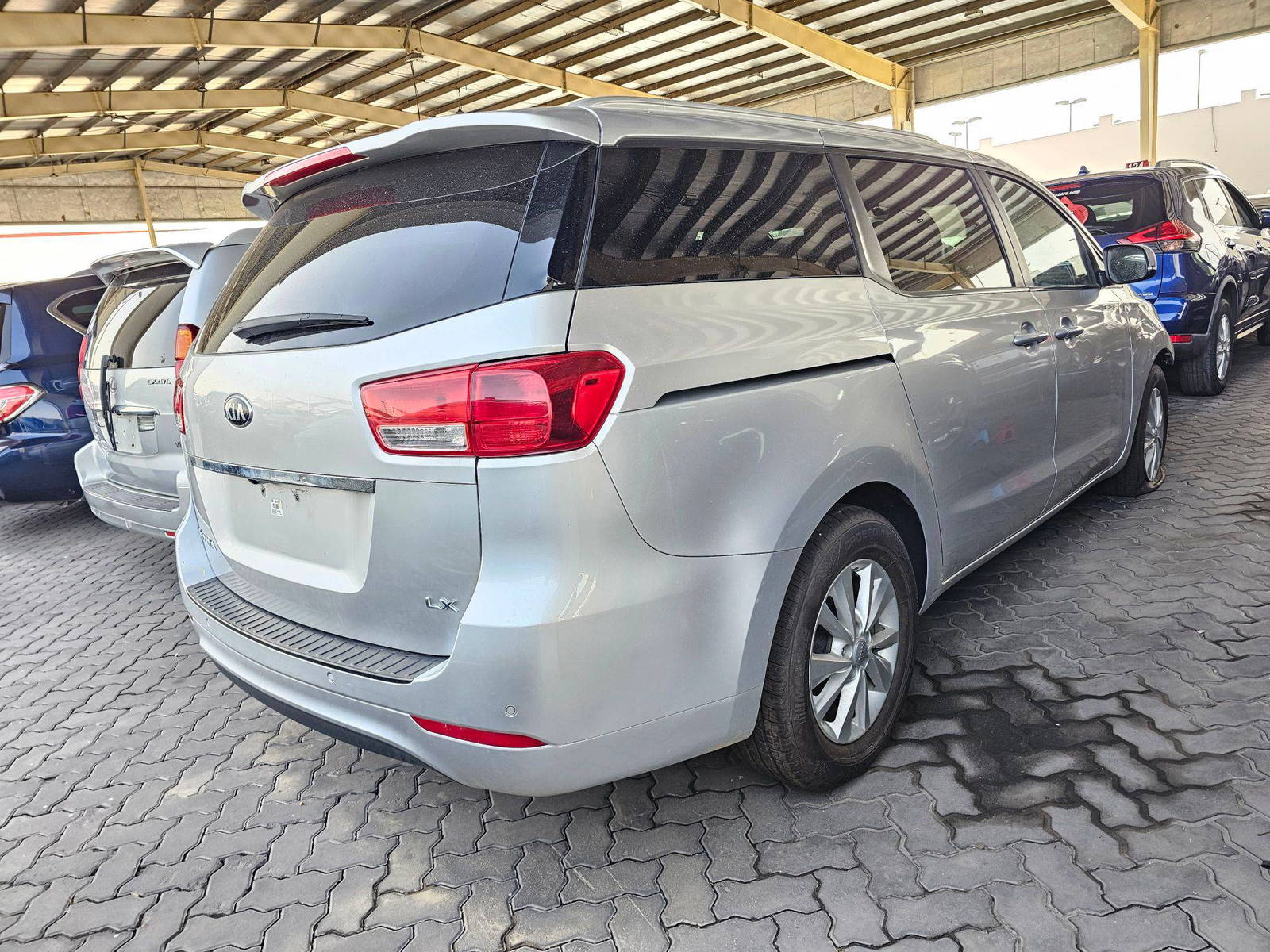 KIA SEDONA 2016 - Marhaba Auction Used Cars - Image 3