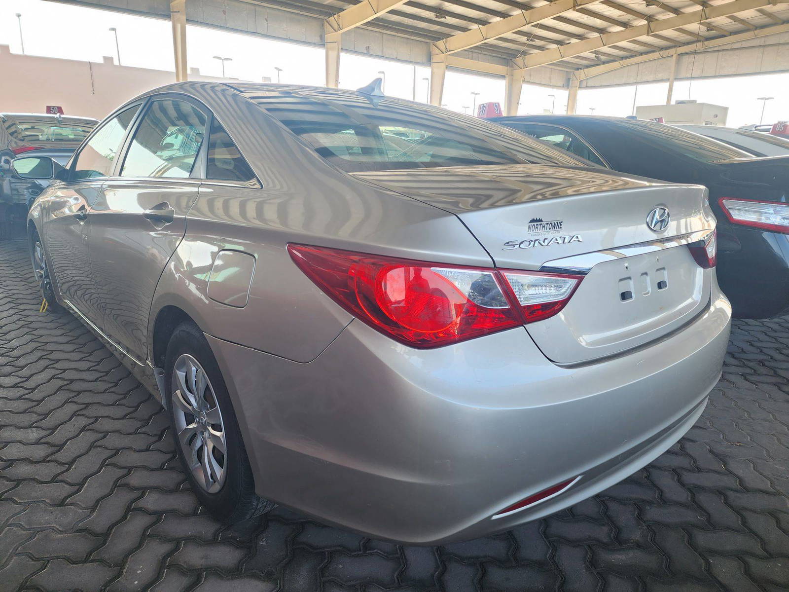 2011 HYUNDAI SONATA — 186636 Miles — Lot 36919707 - Marhaba Auctions Used Cars - Image 12