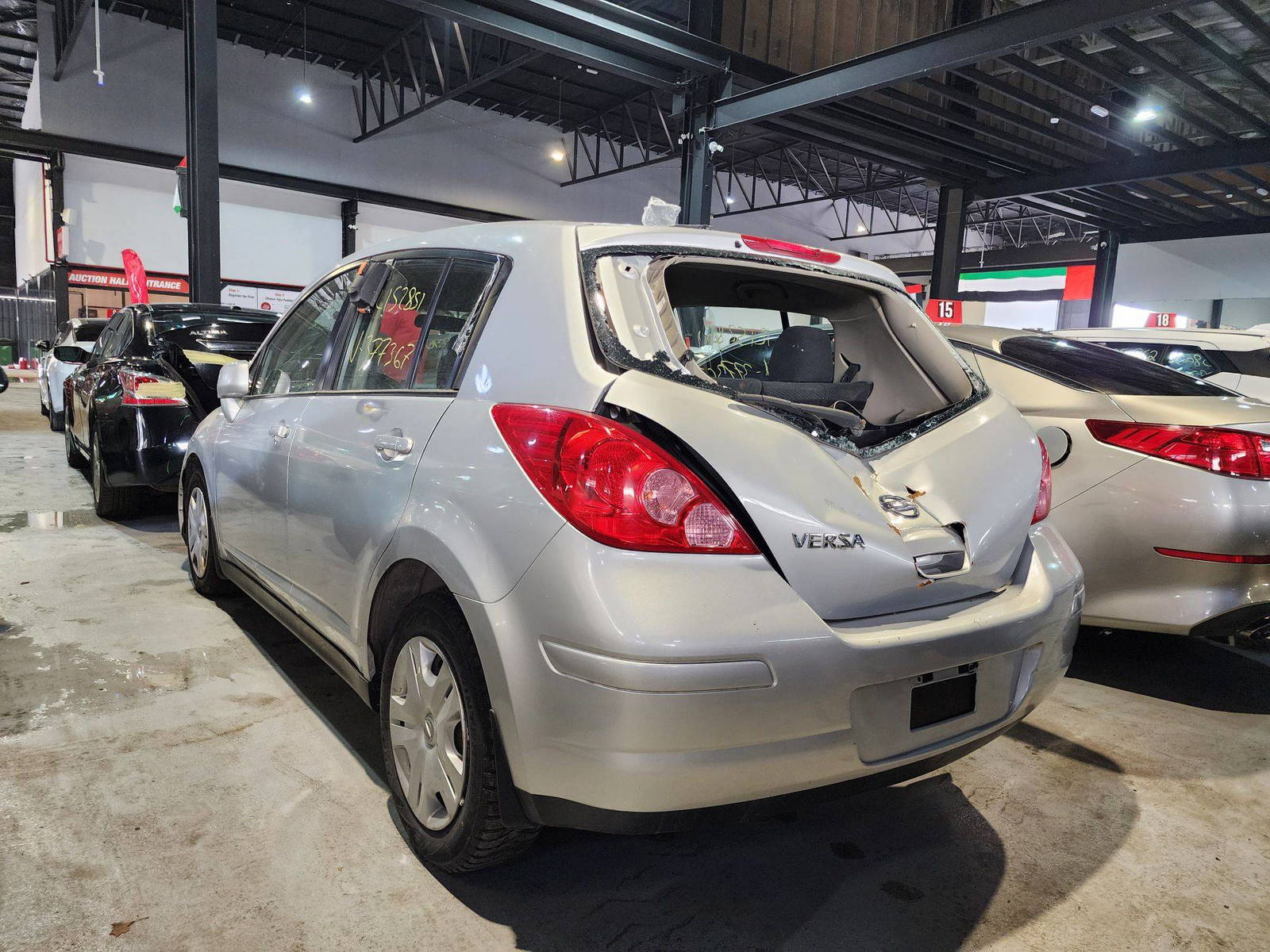 2012 NISSAN VERSA — 180128 KM — Lot 12152851 — Main - Marhaba Auctions Used Cars - Image 6