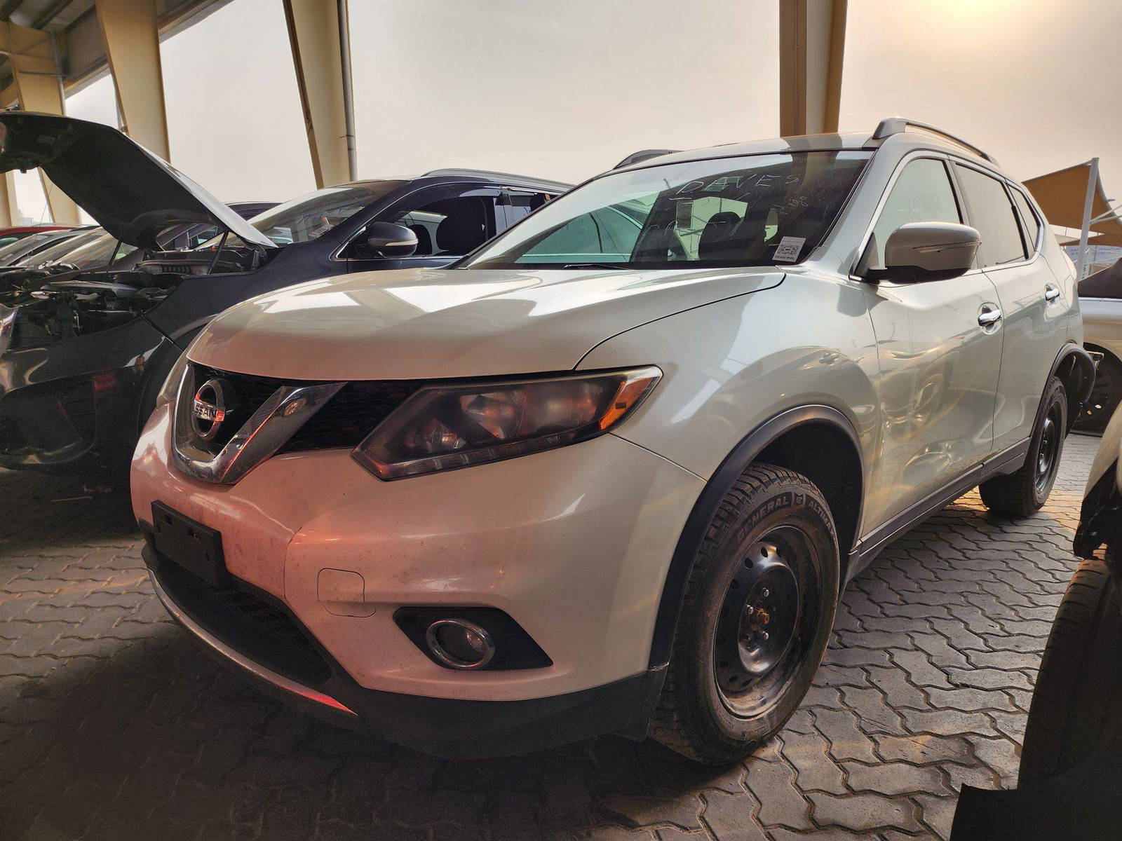 2015 NISSAN ROGUE — 197194 KM — Lot 831381 — Souq - Marhaba Auctions Used Cars - Image 8