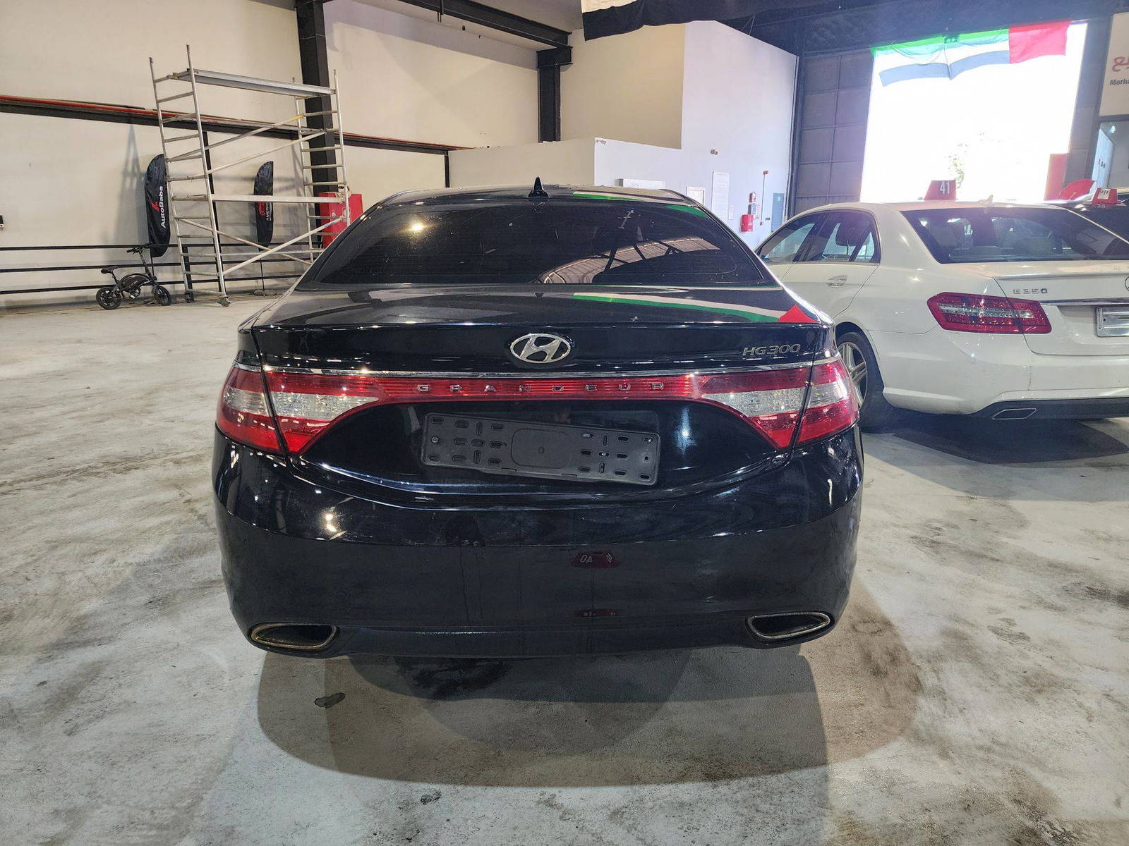 2013 HYUNDAI GRANDEUR — 237858 KM — Lot 244045 — Main - Marhaba Auctions Used Cars - Image 5