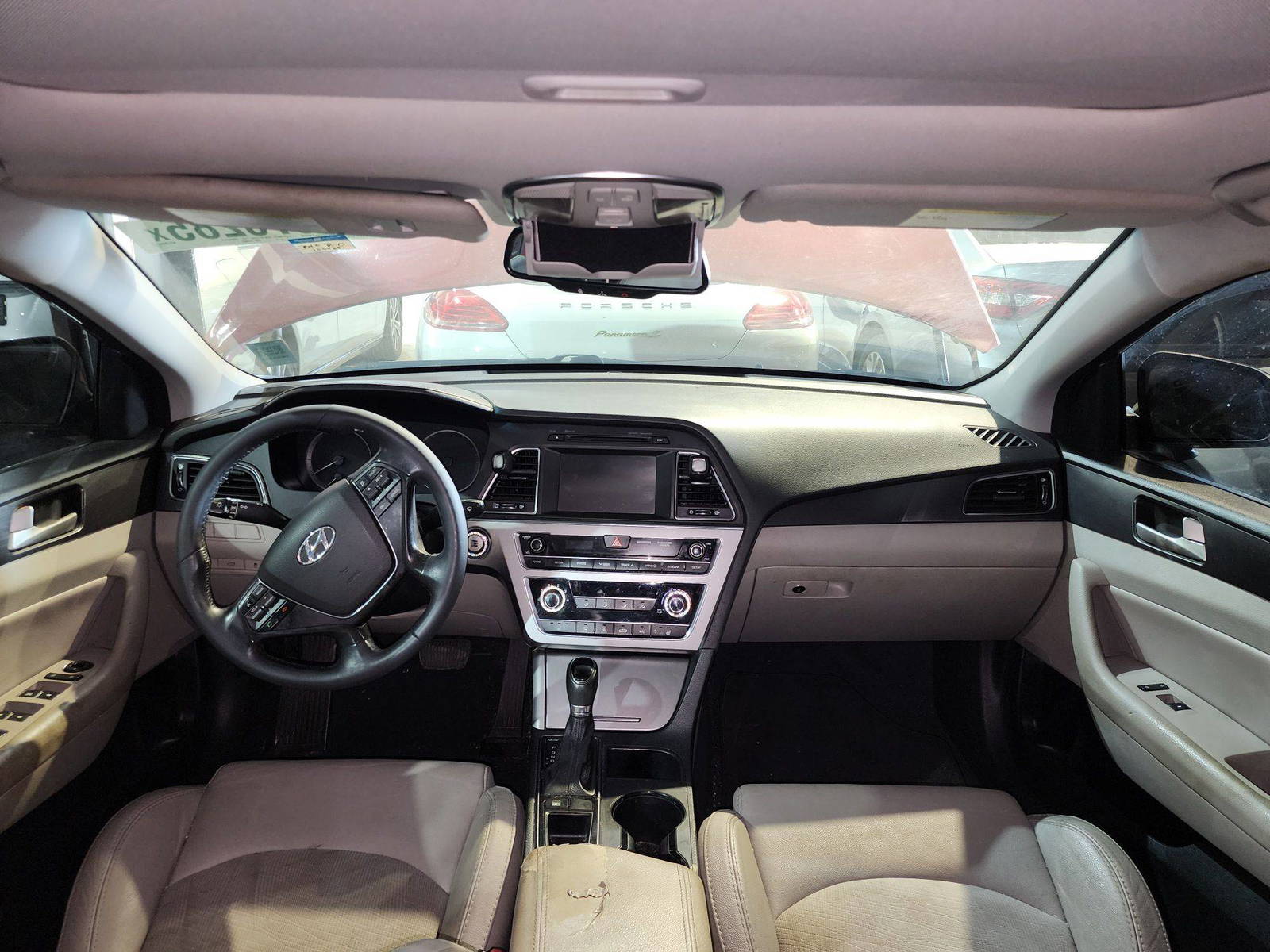 2016 HYUNDAI SONATA — 100032 Miles — Lot 88370285 — Al Quoz - Marhaba Auctions Used Cars - Image 9