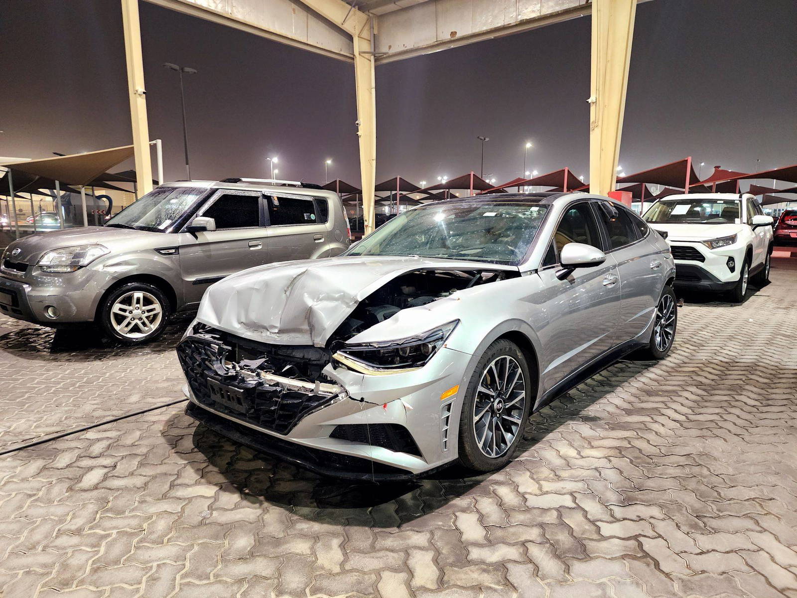 2020 HYUNDAI SONATA — 65880 Miles — Lot 4J23LH049867 — Souq - Marhaba Auctions Used Cars - Image 4