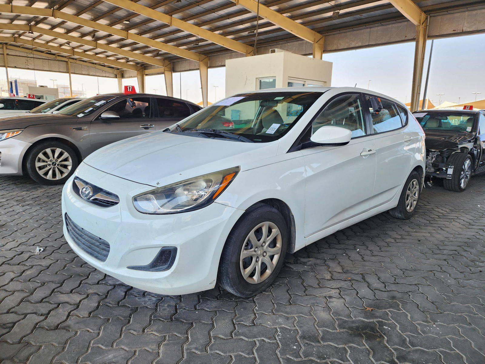 2012 HYUNDAI ACCENT — 167745 Miles — Lot 40062891 — Souq - Marhaba Auctions Used Cars - Image 5