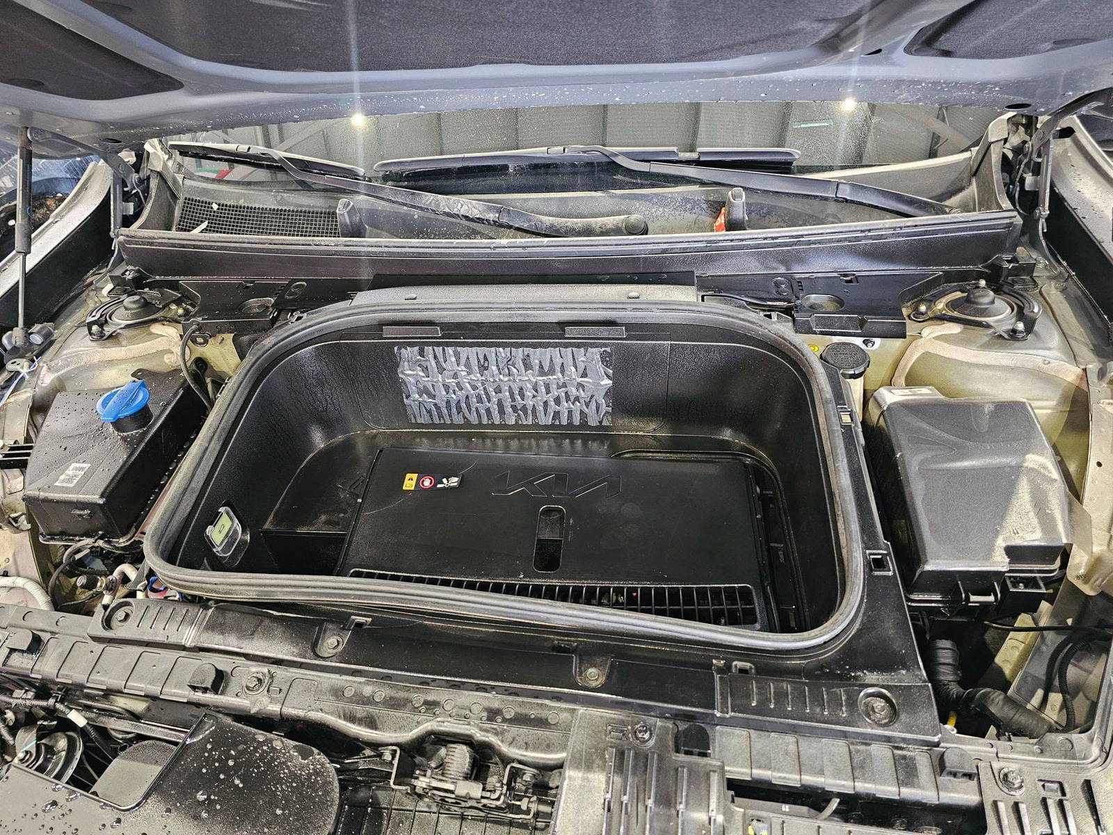 KIA EV9 2024 - Marhaba Auction Used Cars - Image 12