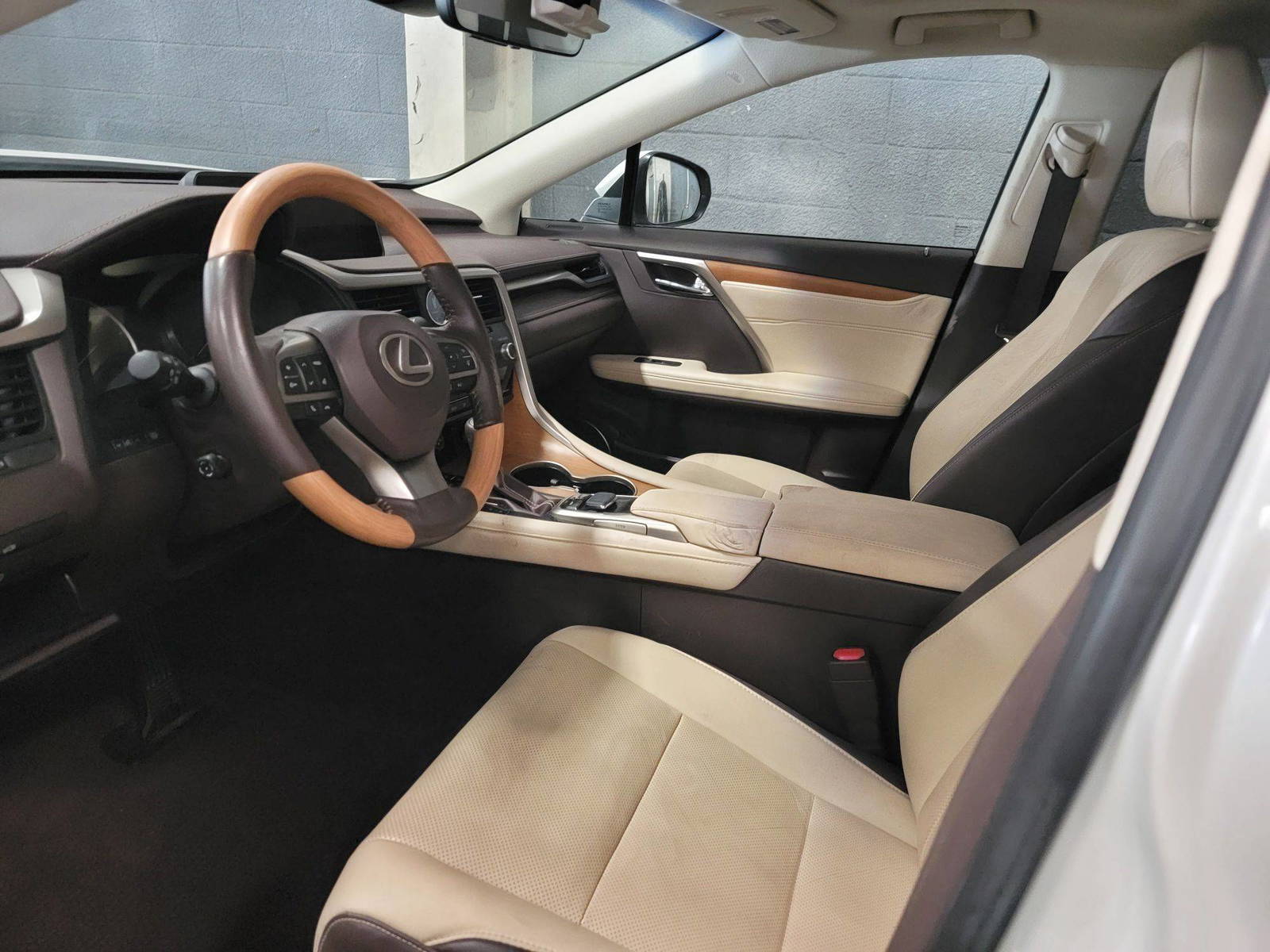 2019 LEXUS RX 350 — 51963 Miles — Lot 90411245 — Main - Marhaba Auctions Used Cars - Image 5