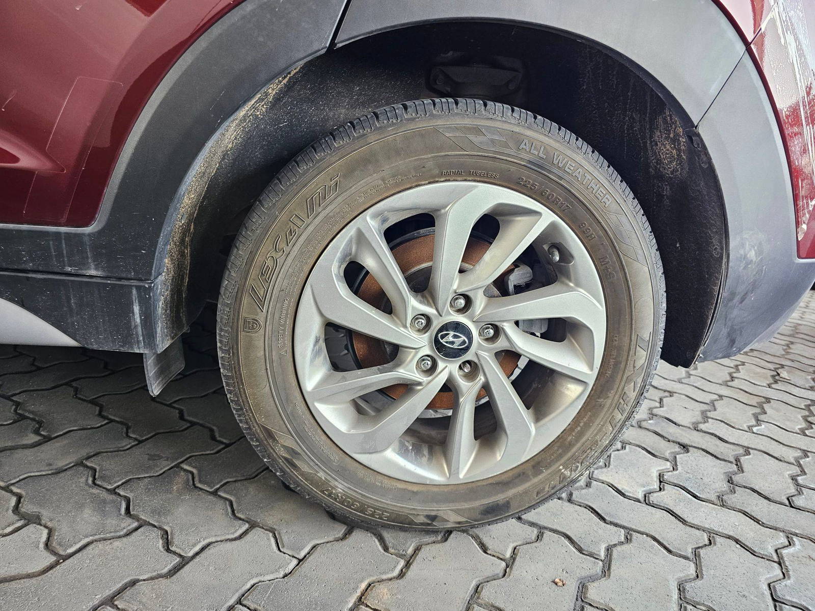 HYUNDAI TUCSON 2017 - Marhaba Auction Used Cars - Image 10