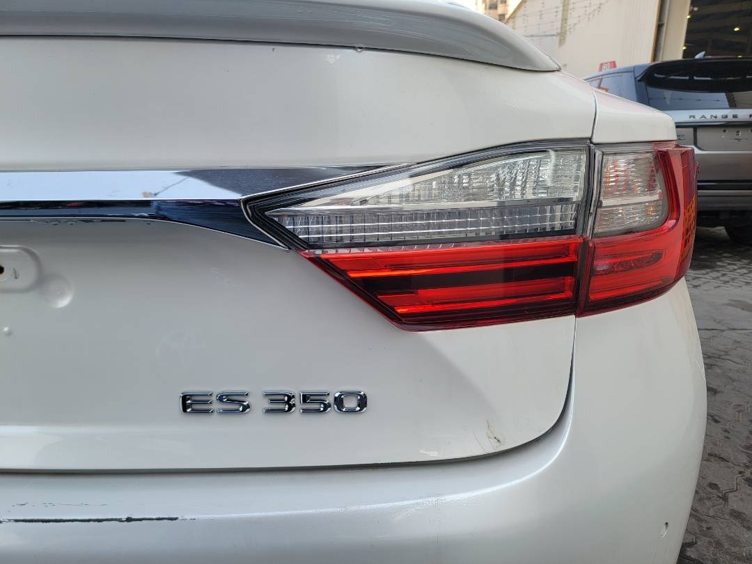 2016 LEXUS ES 350 — 112126 Miles — Lot 71732143 — Main - Marhaba Auctions Used Cars - Image 12