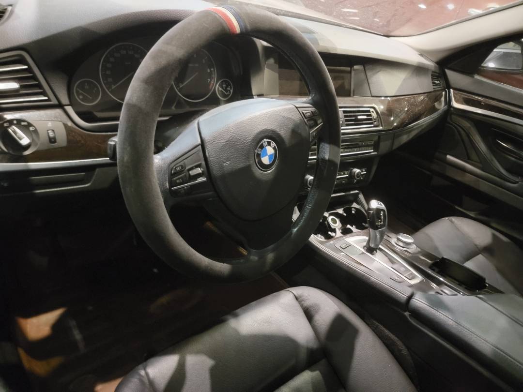 2010 BMW 528i — 131004 KM — Lot 0AC567701 — Main - Marhaba Auctions Used Cars - Image 8