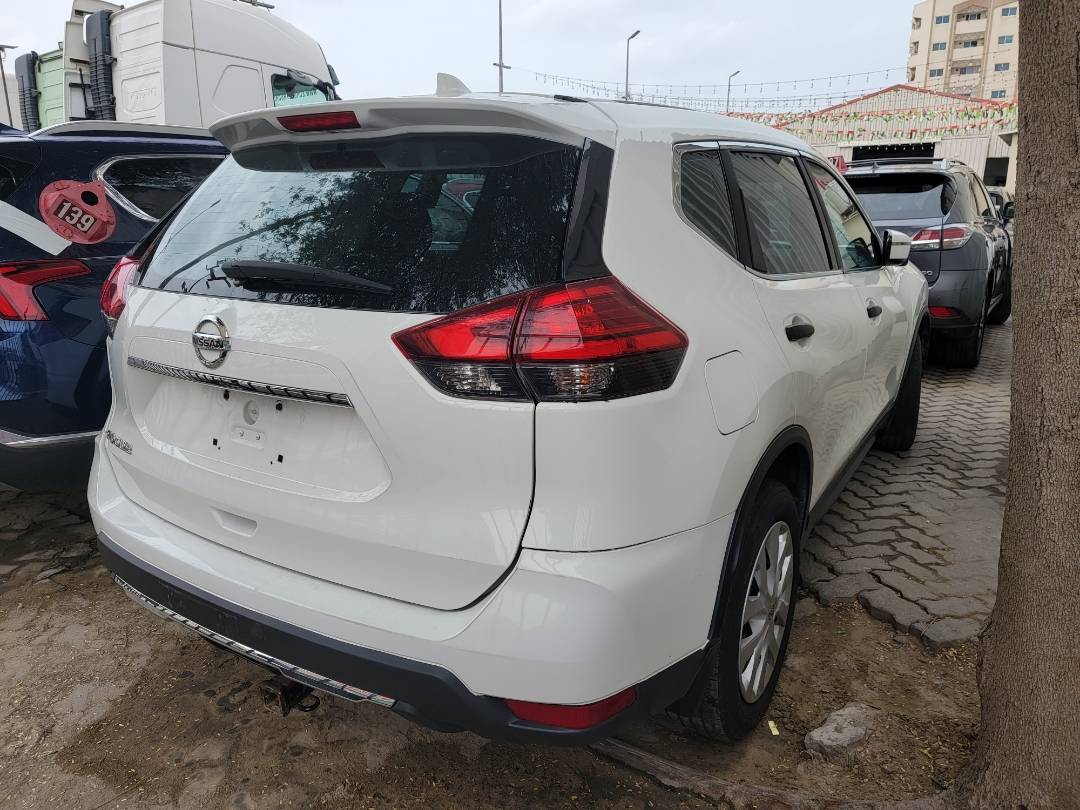 2017 NISSAN ROGUE — 191266 KM — Lot 12111336 — Main - Marhaba Auctions Used Cars - Image 3