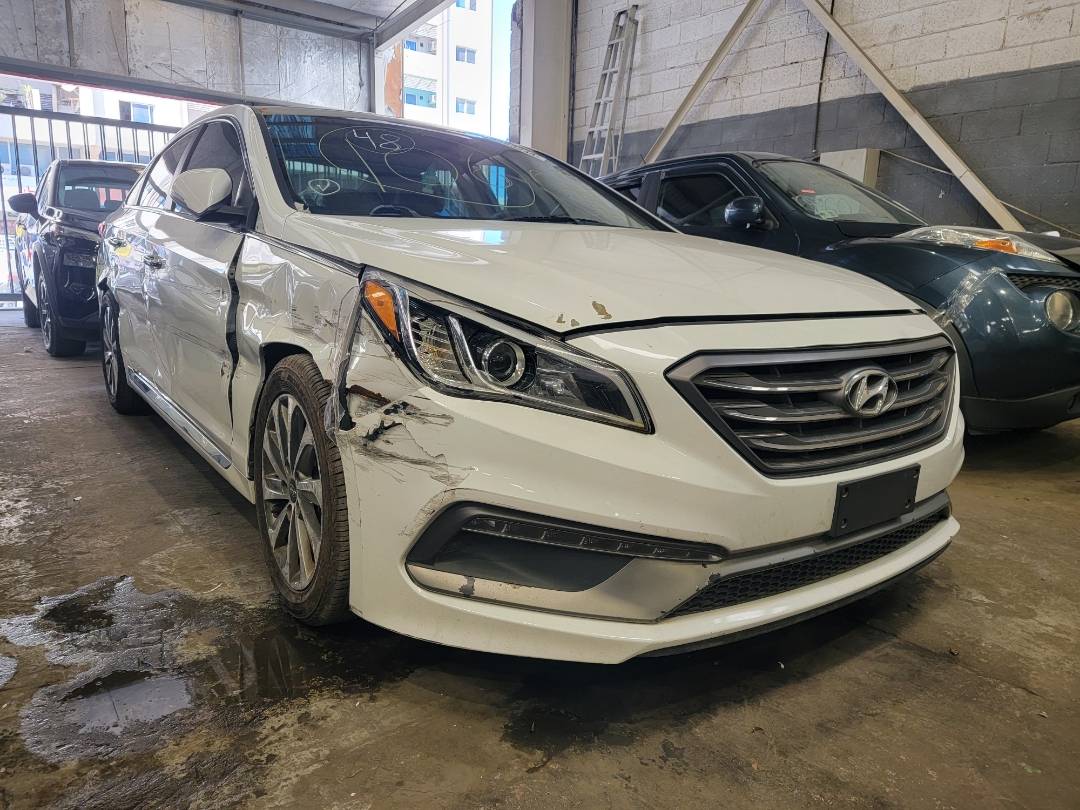2017 HYUNDAI SONATA — 110570 Miles — Lot 526318 — Main - Marhaba Auctions Used Cars - Image 4