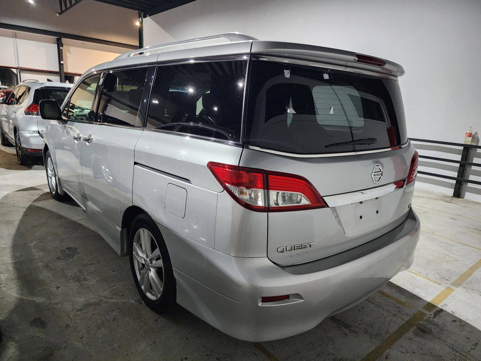 2012 NISSAN QUEST — 226072 Miles — Lot 55670404 — Al Quoz - Marhaba Auctions Used Cars - Image 4