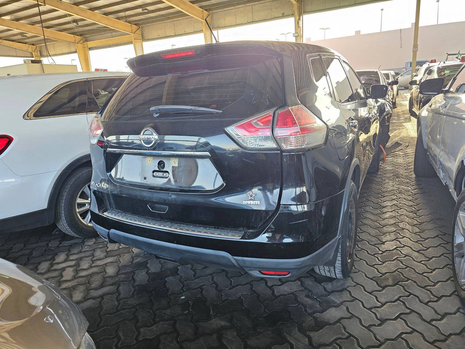 2015 NISSAN ROGUE — 157865 Miles — Lot 3FP517594 — Souq - Marhaba Auctions Used Cars - Image 4