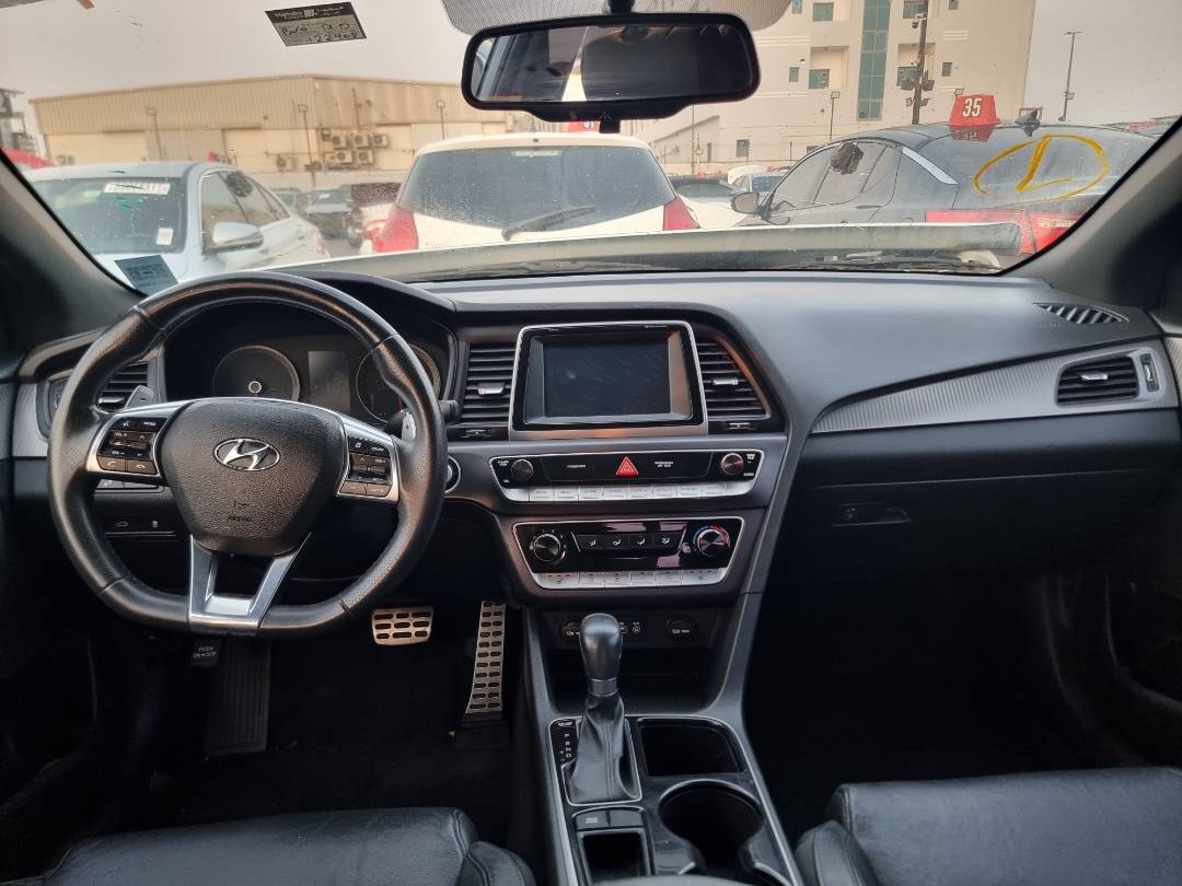 2018 HYUNDAI SONATA — 122904 Miles — Lot 688144 — Main - Marhaba Auctions Used Cars - Image 8