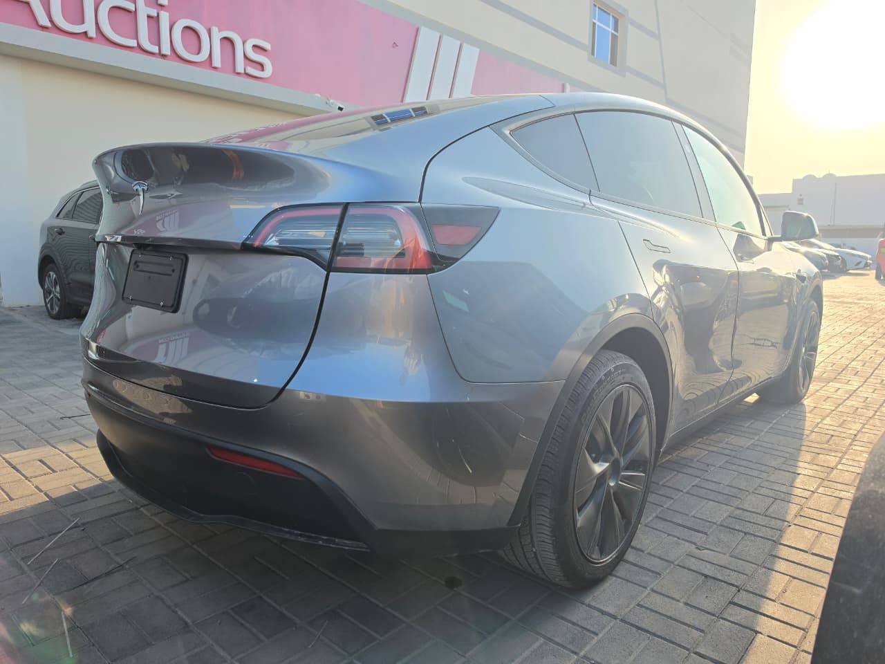 2025 TESLA MODEL Y — 8125 KM — Lot F223719 - Marhaba Auctions Used Cars - Image 5