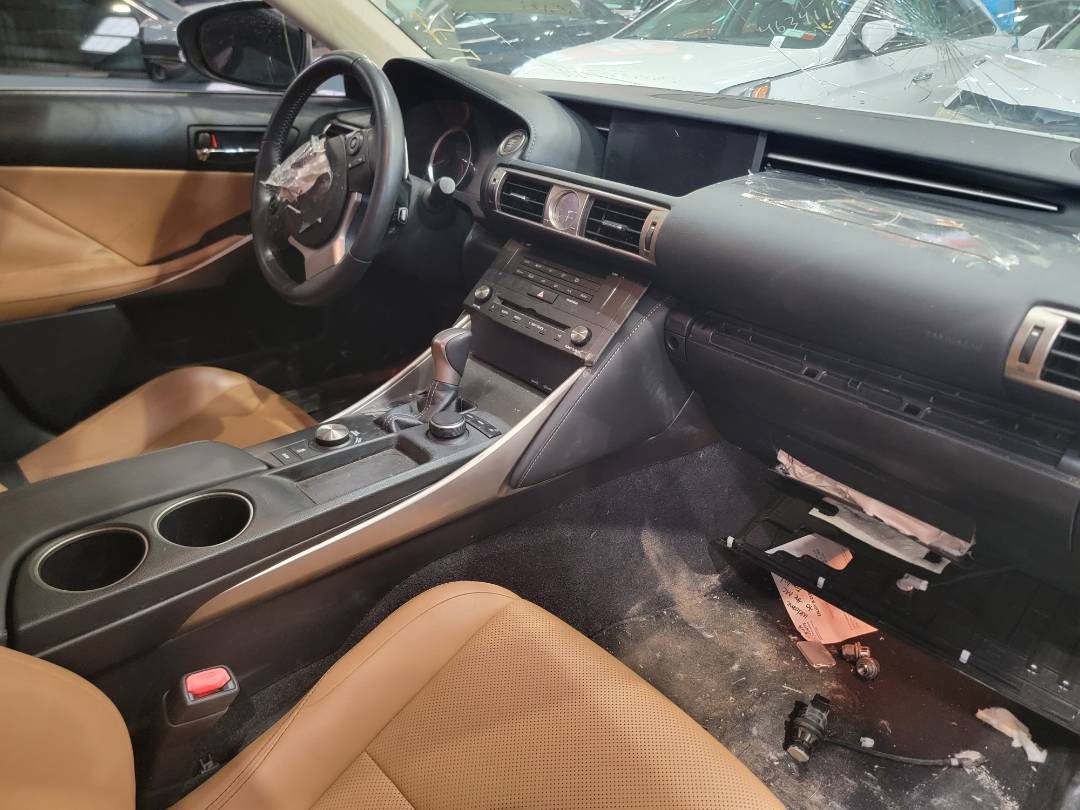2015 LEXUS IS 250 — 103144 Miles — Lot 061145 - Marhaba Auctions Used Cars - Image 9