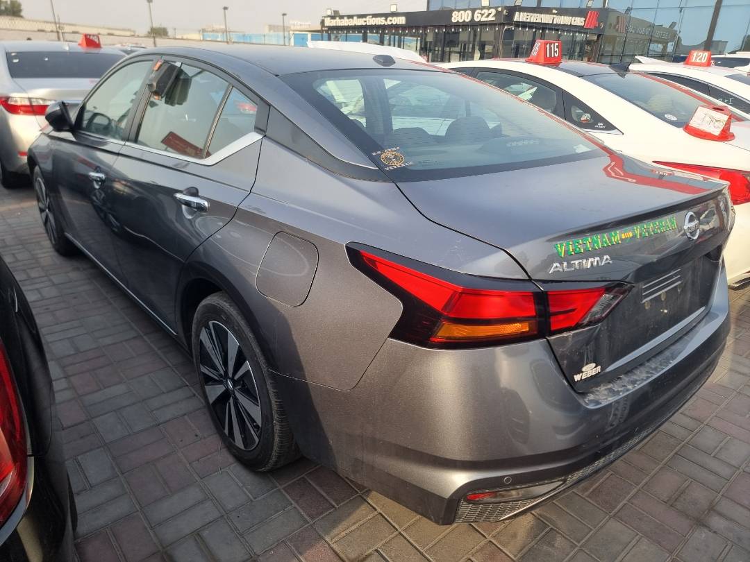 2021 NISSAN ALTIMA — 101306 Miles — Lot 125487 — Main - Marhaba Auctions Used Cars - Image 3
