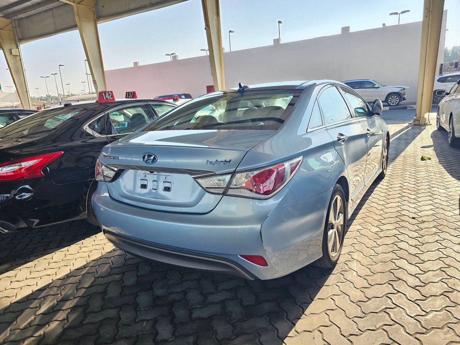 2011 HYUNDAI SONATA — 129177 Miles — Lot BA018357 — Souq - Marhaba Auctions Used Cars - Image 4