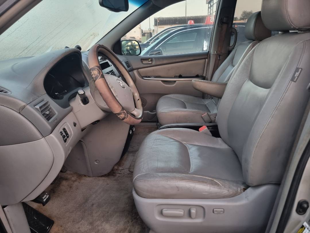 2006 TOYOTA SIENNA — 250902 Miles — Lot 215487 — Ind. 12 - Marhaba Auctions Used Cars - Image 6