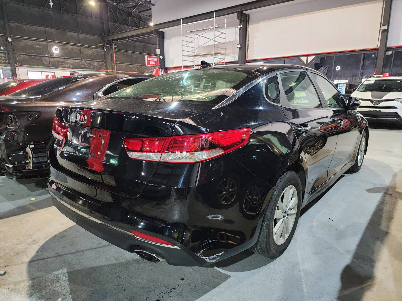 2018 KIA OPTIMA — 185868 Miles — Lot 63896484 — Al Quoz - Marhaba Auctions Used Cars - Image 4