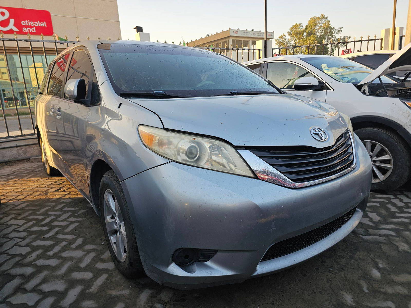 TOYOTA SIENNA 2011 - Marhaba Auction Used Cars - Image 5