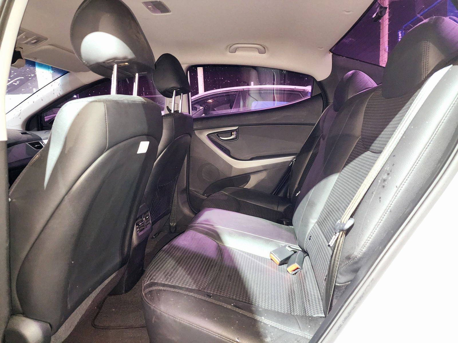 2015 HYUNDAI AVANTE — 52840 KM — Lot BFU305198 — Souq - Marhaba Auctions Used Cars - Image 6