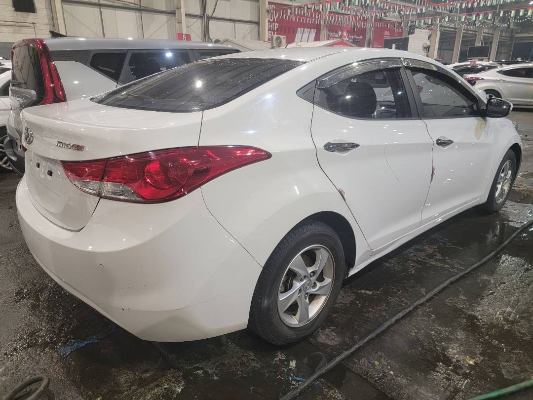 2011 HYUNDAI AVANTE — 133146 KM — Lot 006242 — Main - Marhaba Auctions Used Cars - Image 4
