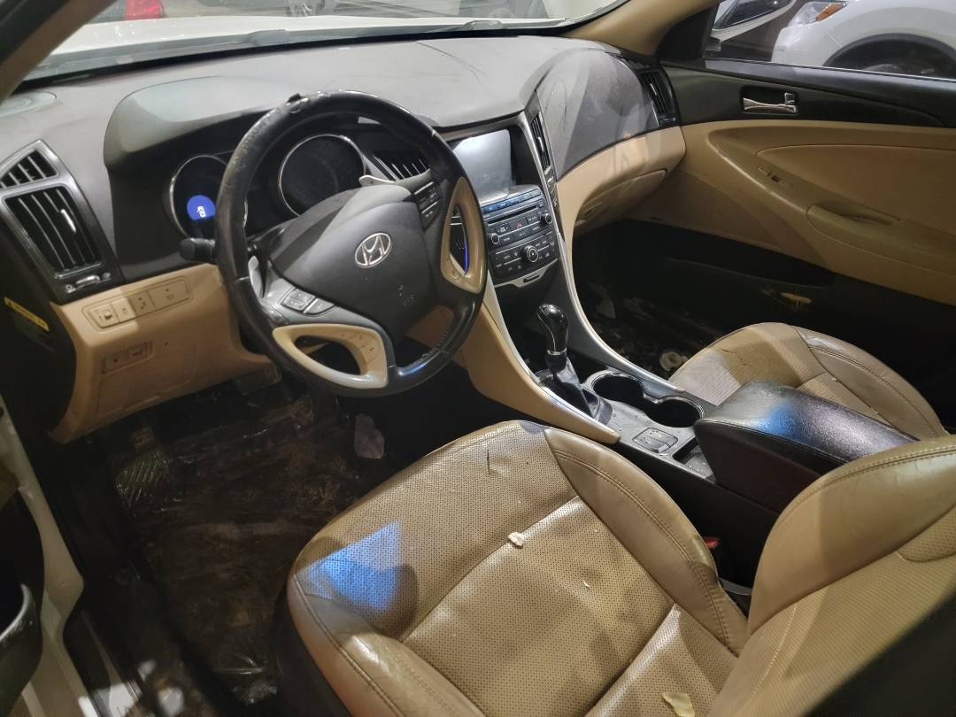 2014 HYUNDAI SONATA — 129611 Miles — Lot EH842062 — Main - Marhaba Auctions Used Cars - Image 9