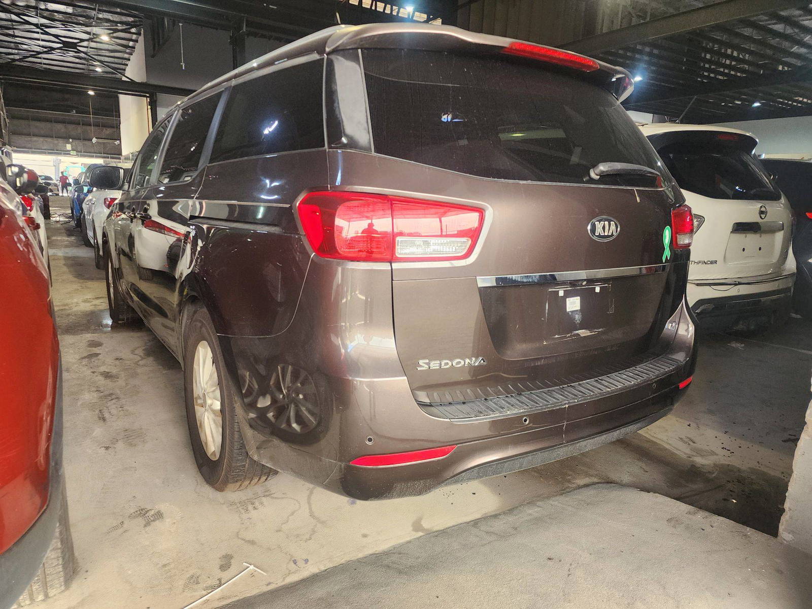 KIA SEDONA 2018 - Marhaba Auction Used Cars - Image 5