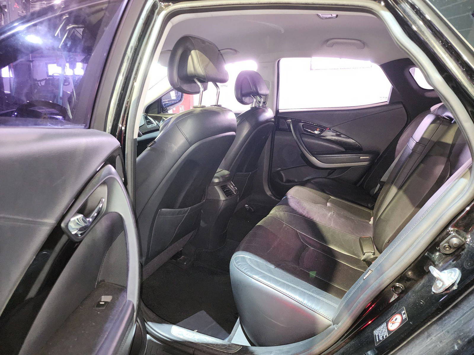 2012 HYUNDAI GRANDEUR — 163833 KM — Lot 132935 — Al Quoz - Marhaba Auctions Used Cars - Image 7