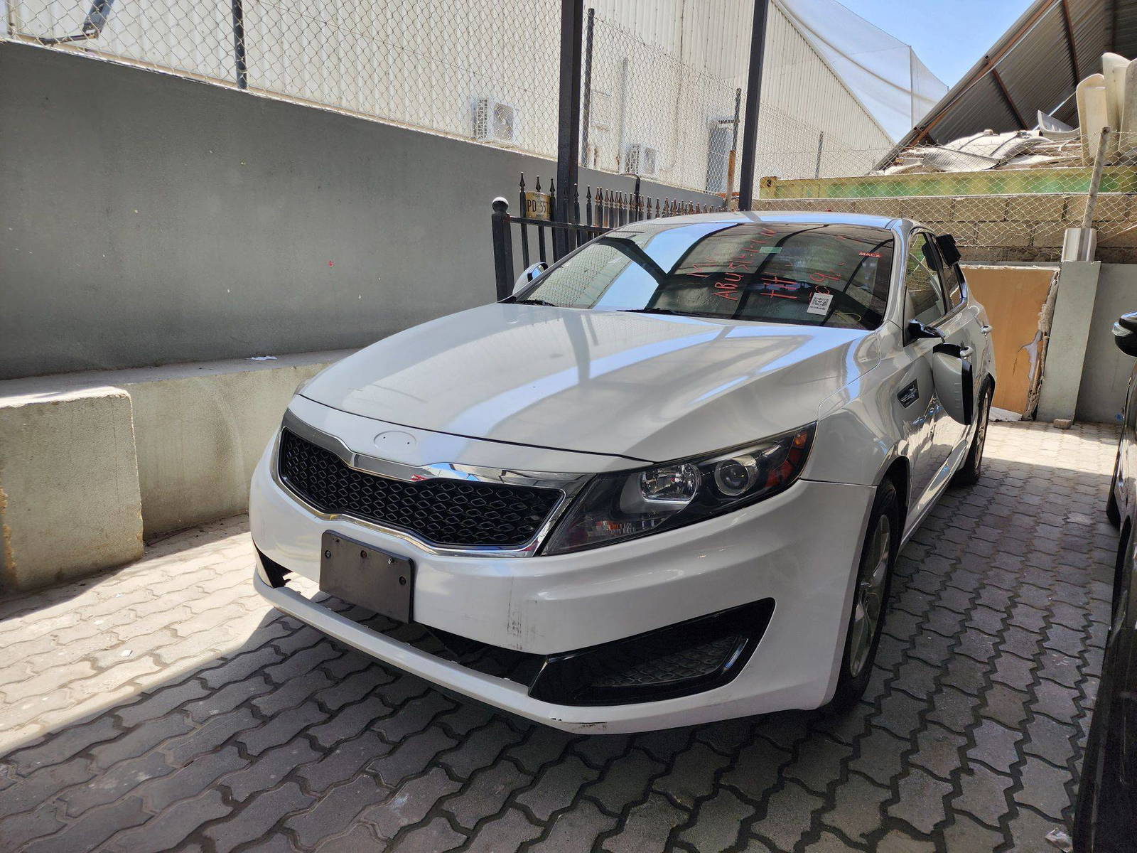 2011 KIA OPTIMA — 145519 Miles — Lot B5092289 — Souq - Marhaba Auctions Used Cars - Image 3