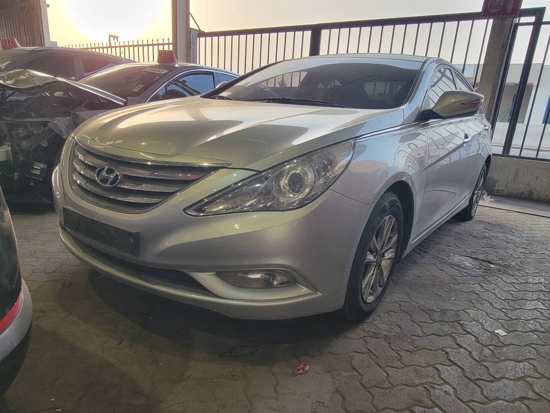 HYUNDAI SONATA 2012 - Marhaba Auction Used Cars - Image 5