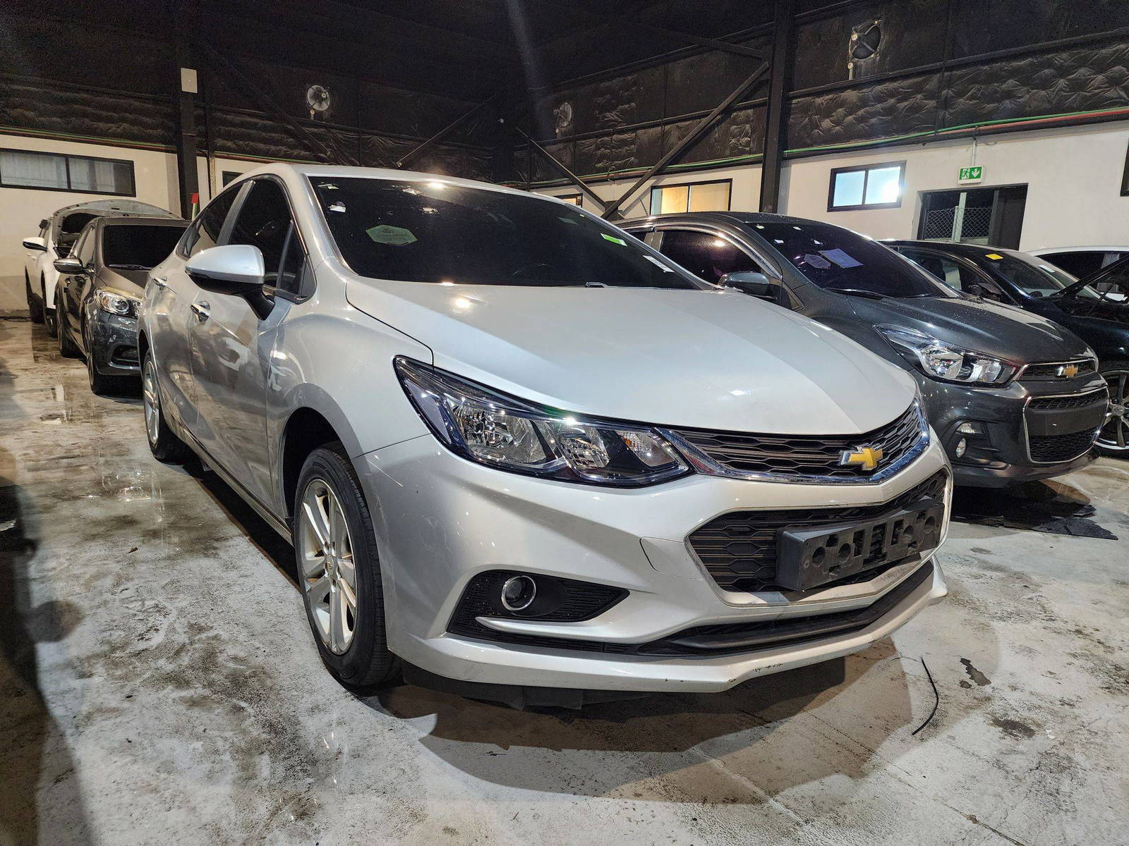 2017 CHEVROLET CRUIZE — 164375 KM — Lot 621444 — Main - Marhaba Auctions Used Cars - Image 4