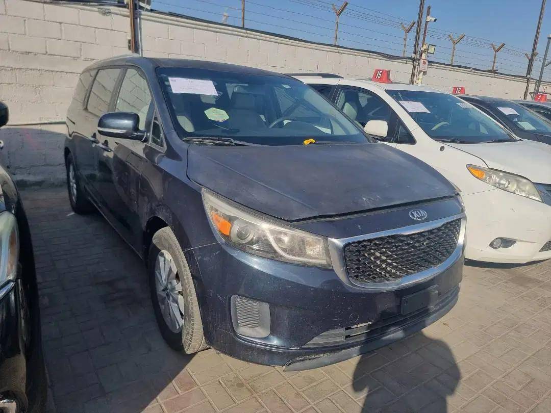 2015 KIA SEDONA — 150611 Miles — Lot 033779 — Ind. 12 - Marhaba Auctions Used Cars - Image 3