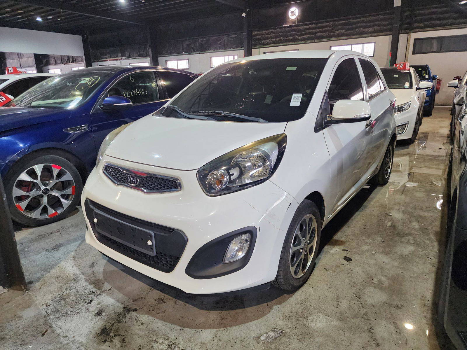 2012 KIA MORNING — 110122 KM — Lot 60606 — Al Quoz - Marhaba Auctions Used Cars - Image 3