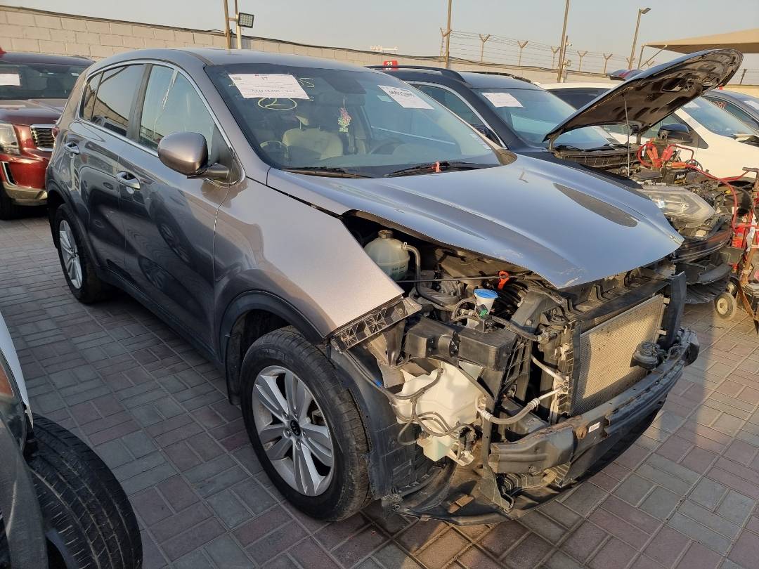 2018 KIA SPORTAGE — 121314 Miles — Lot 40912605 — Souq - Marhaba Auctions Used Cars - Image 4