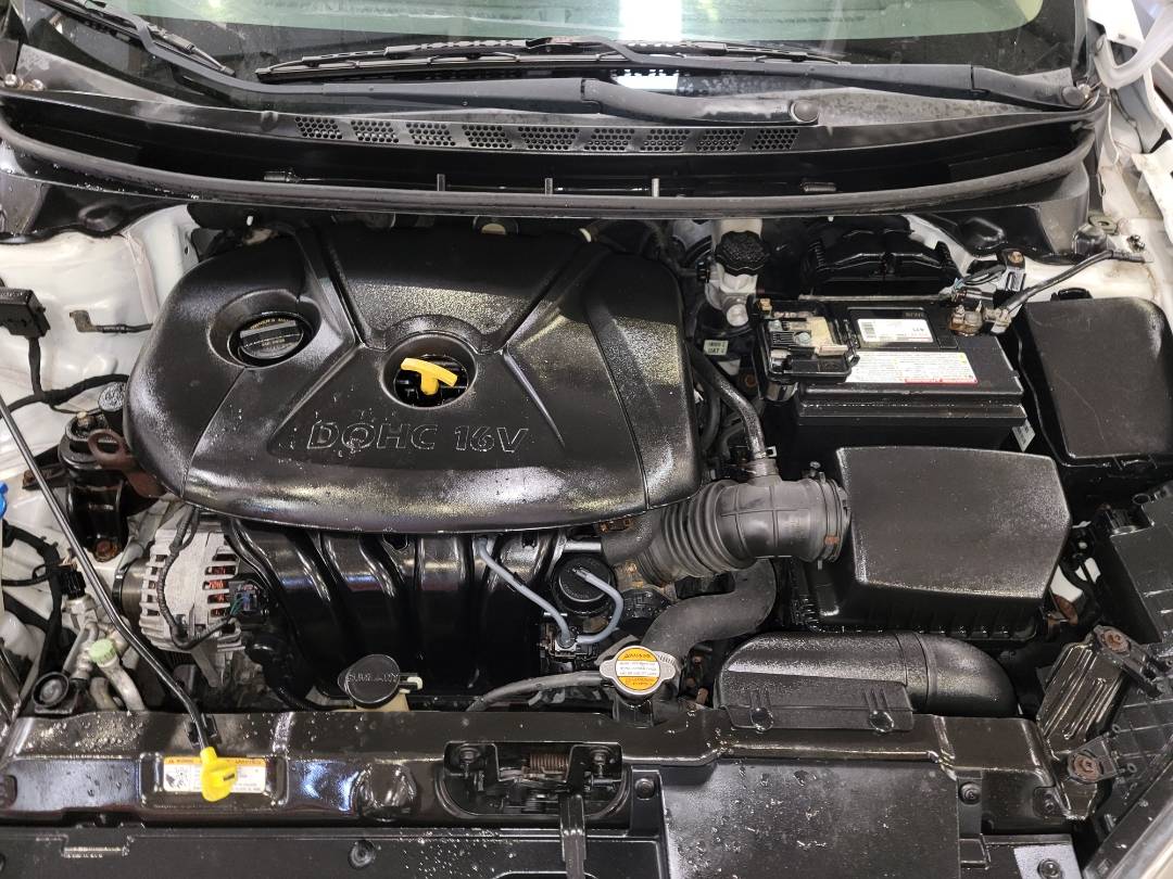 2012 HYUNDAI ELANTRA — 209478 Miles — Lot 57596063 - Marhaba Auctions Used Cars - Image 8
