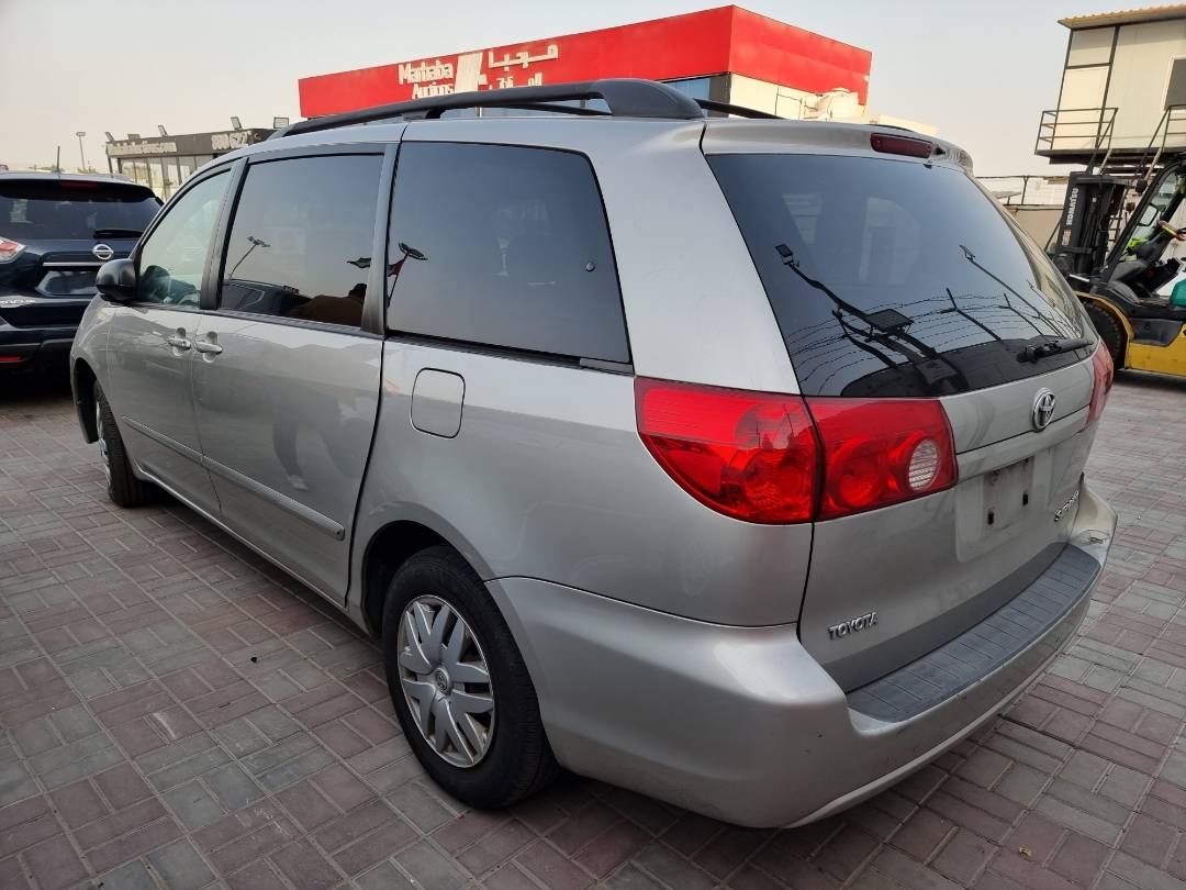 2008 TOYOTA SIENNA — 189827 Miles — Lot 215478 — Ind. 12 - Marhaba Auctions Used Cars - Image 3