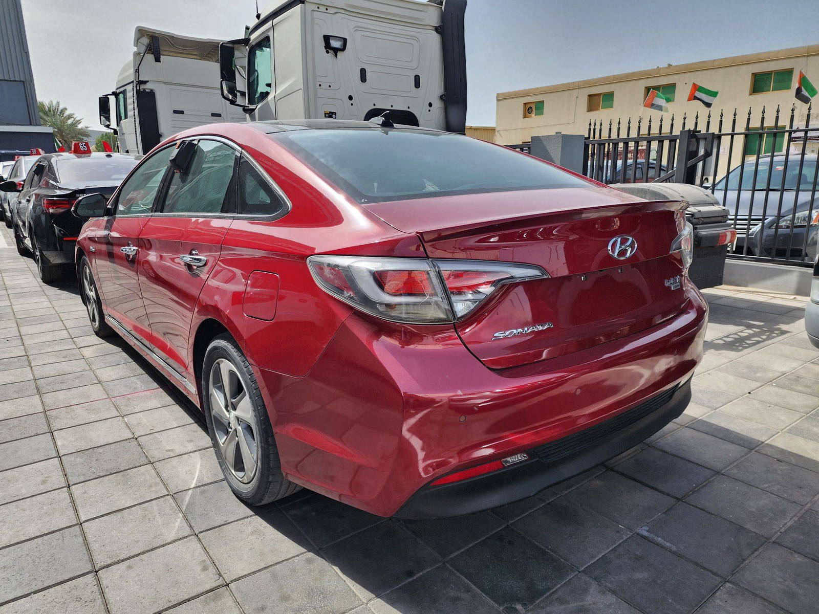 2016 HYUNDAI SONATA — 154433 Miles — Lot 9617 — Main - Marhaba Auctions Used Cars - Image 5
