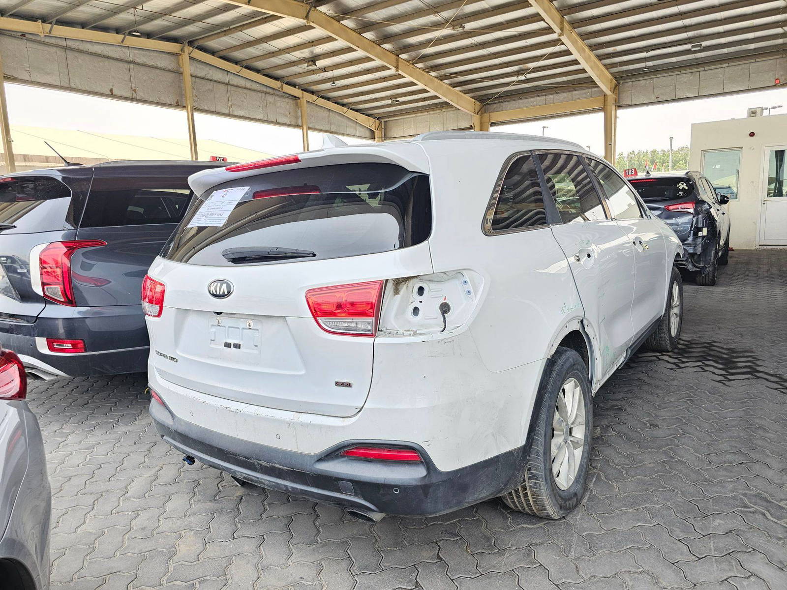 2017 KIA SORENTO — 98917 Miles — Lot HG286146 — Main - Marhaba Auctions Used Cars - Image 3