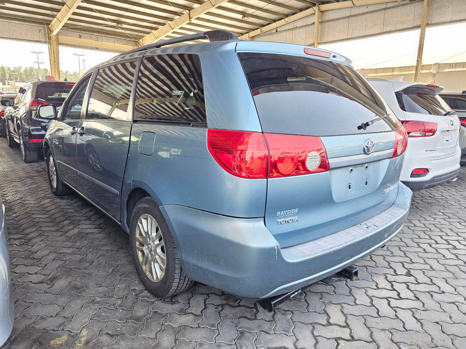 2009 TOYOTA SIENNA — 338767 Miles — Lot S234954 — Souq - Marhaba Auctions Used Cars - Image 3