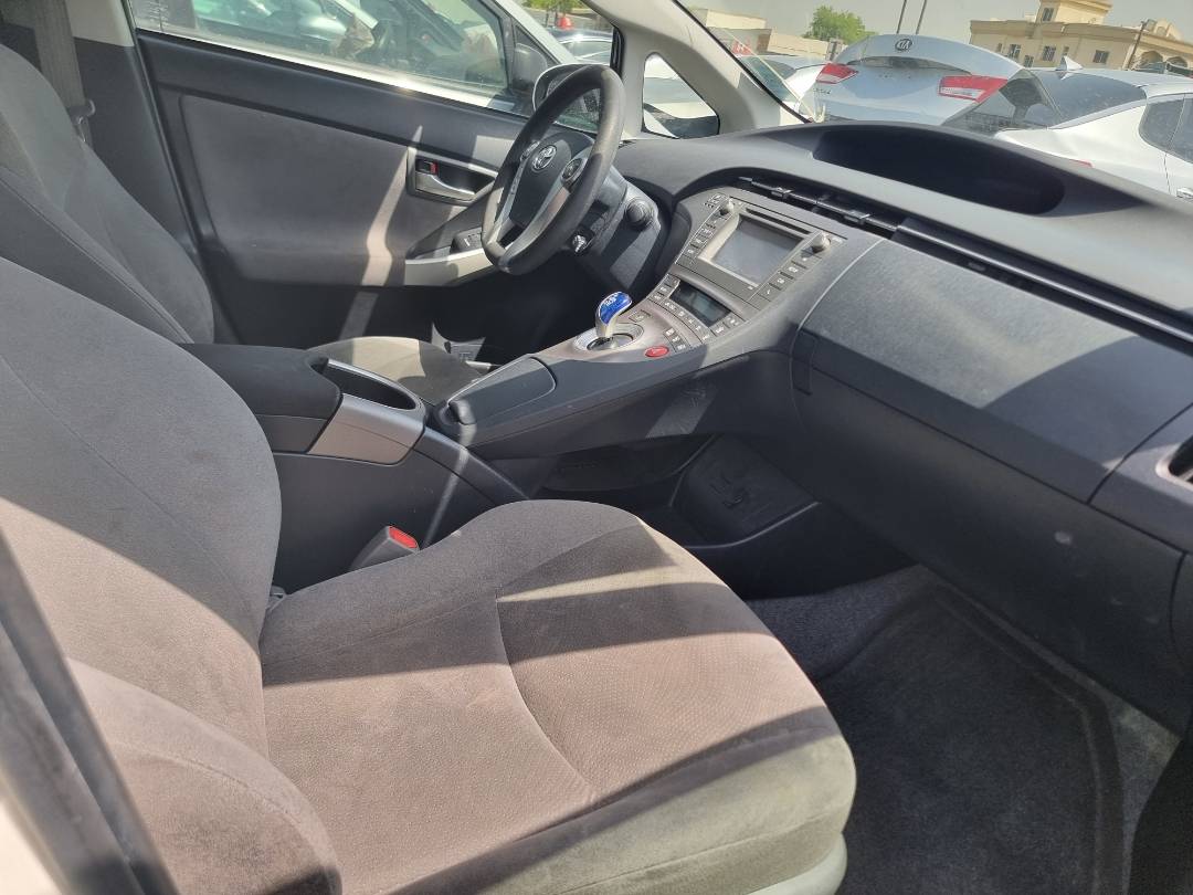 2015 TOYOTA PRIUS — 161948 Miles — Lot 0479598 — Ind. 12 - Marhaba Auctions Used Cars - Image 9