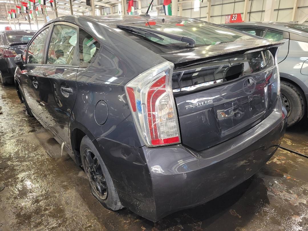 2014 TOYOTA PRIUS — 186204 Miles — Lot 35396958 - Marhaba Auctions Used Cars - Image 3