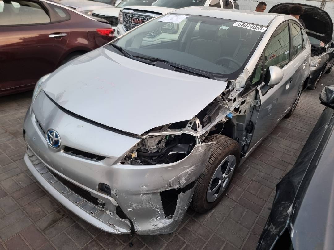 2014 TOYOTA PRIUS — 137774 Miles — Lot 757883 — Ind. 12 - Marhaba Auctions Used Cars - Image 3