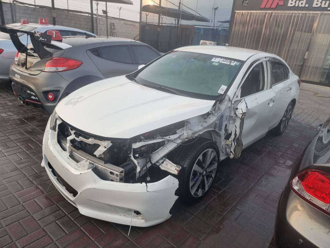 Nissan Altima 2016 view 2