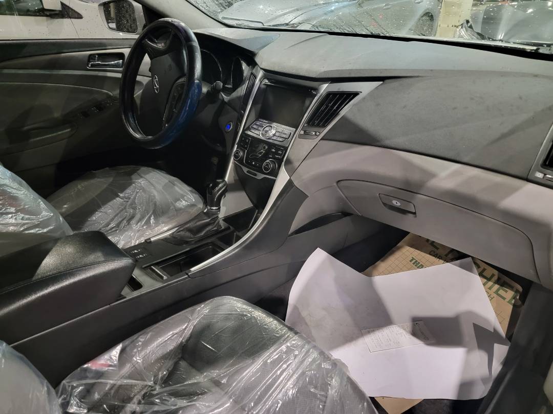2014 HYUNDAI SONATA — 171248 Miles — Lot A110792 - Marhaba Auctions Used Cars - Image 9