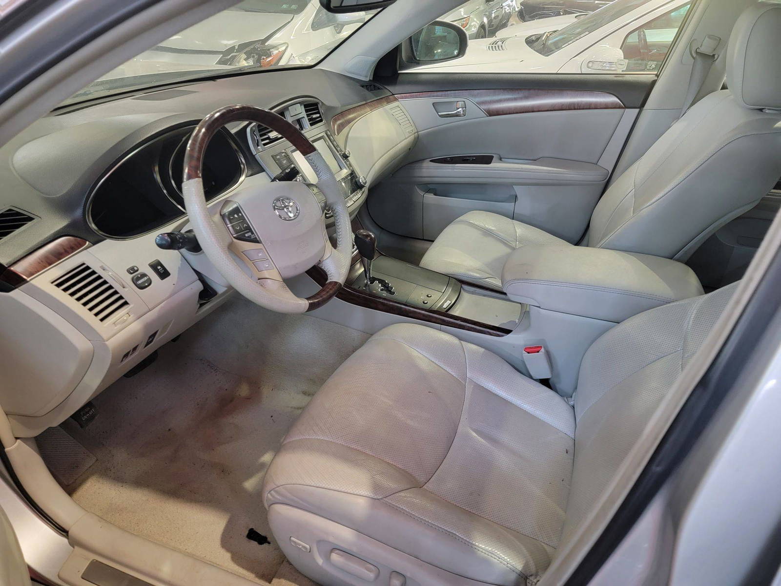 TOYOTA AVALON 2011 - Marhaba Auction Used Cars - Image 8