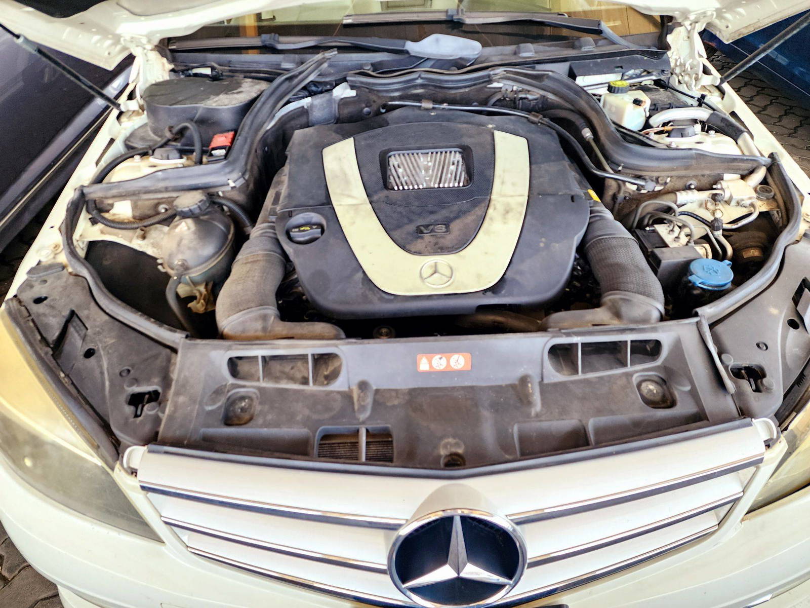 2011 MERCEDES BENZ C 350 — 165746 Miles — Lot GB4BF531712 — Souq - Marhaba Auctions Used Cars - Image 12